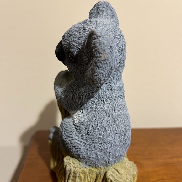 Vintage Sand Art Koala Bear Hugging Tree Australia Statue Figurine 6 1/2" x 4" - Picture 3 of 10
